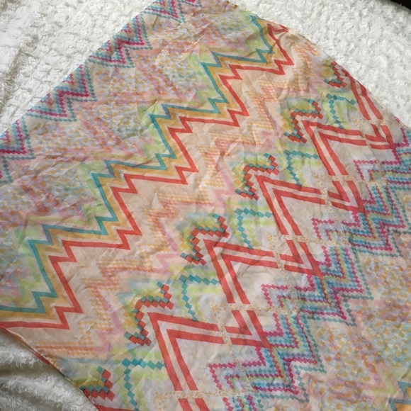 Zig Zag Aztec Chevron Rainbow Print Infinity Scarf - Picture 5 of 8